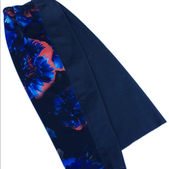 ZARA W&B Collec. Floral Faux Leather Pencil Skirt - Picture 6 of 8
